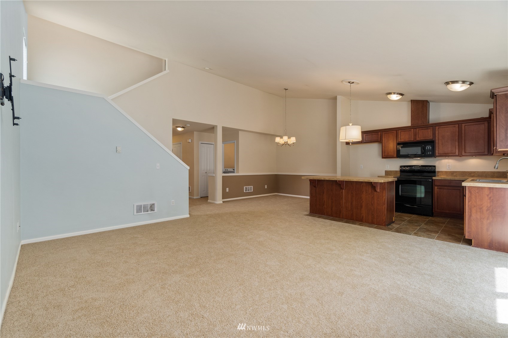 4225 Roxanna Loop Southeast Lacey, WA 98503 - Photo 13 of 25 Gallery Image 13