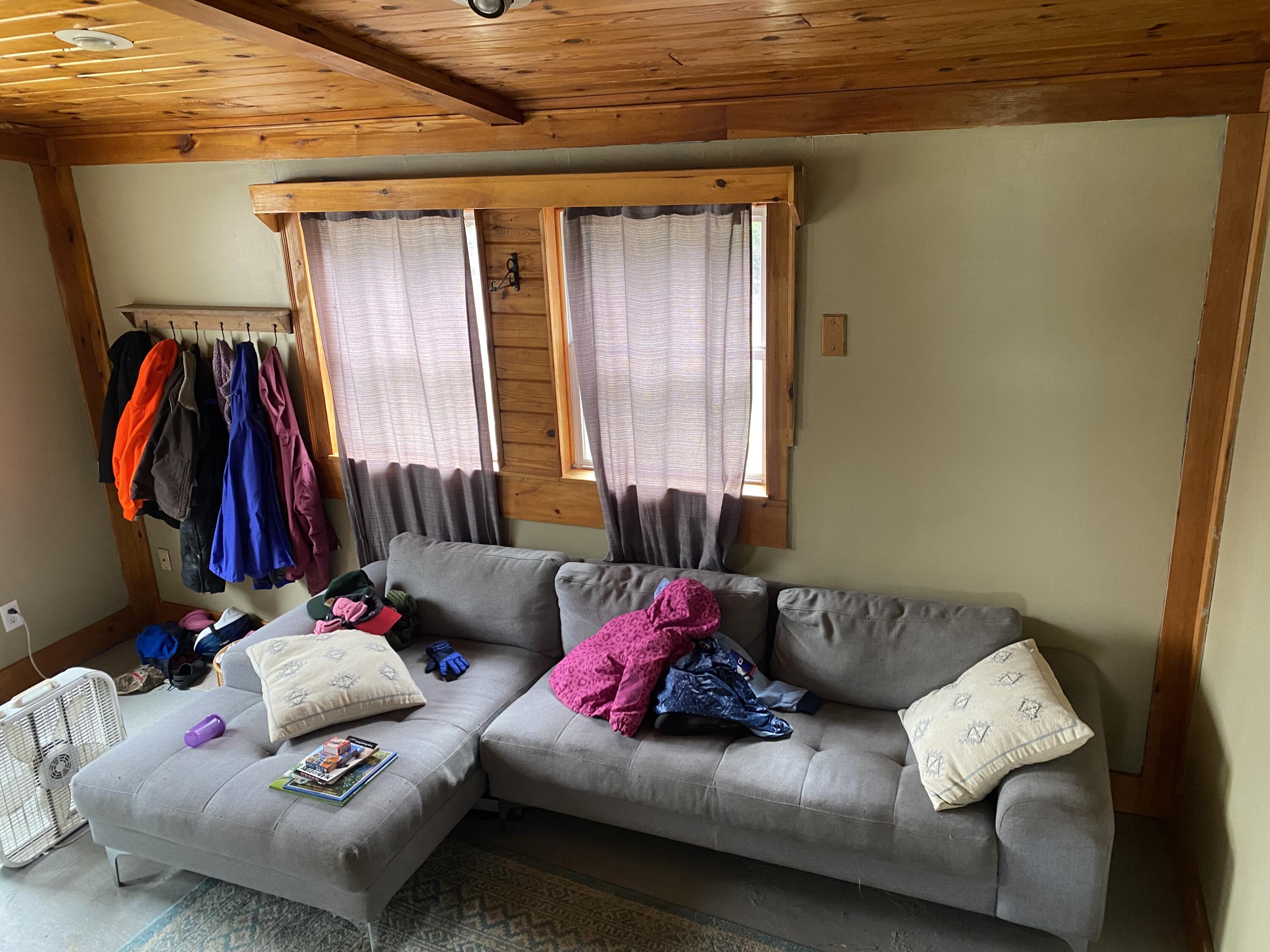312 Ridge Road Fairfield, ME 04937 - Photo 17 of 26 18 Family Room