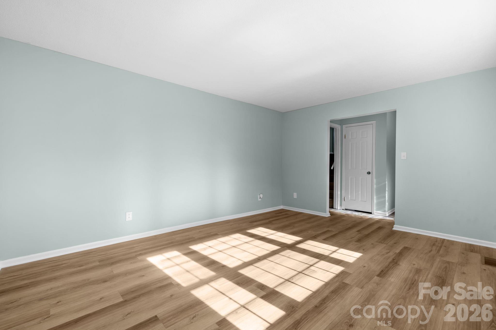 102 Castlegate Drive Morganton, NC 28655 - Photo 3 of 44
