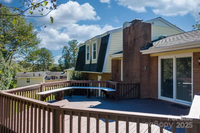 $385,000 | 102 Castlegate Drive, Morganton, NC 28655