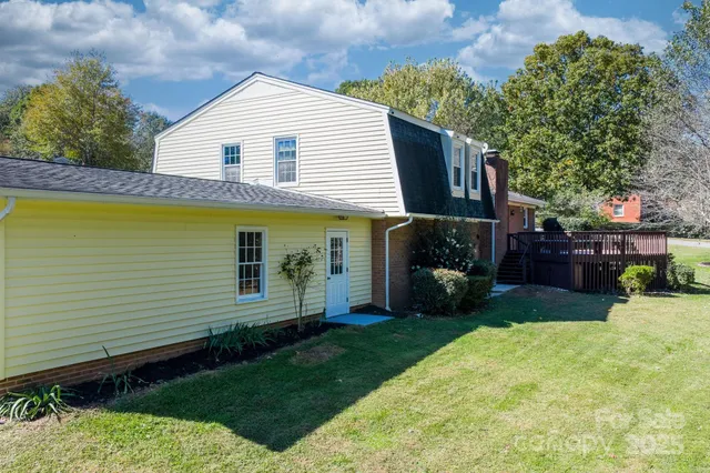 $385,000 | 102 Castlegate Drive, Morganton, NC 28655