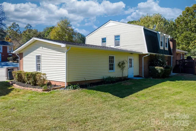 $385,000 | 102 Castlegate Drive, Morganton, NC 28655