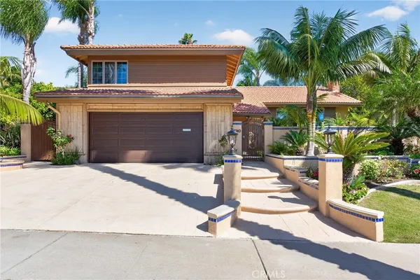 $2,700,000 | 2740 Cardinal Drive, Costa Mesa, CA 92626