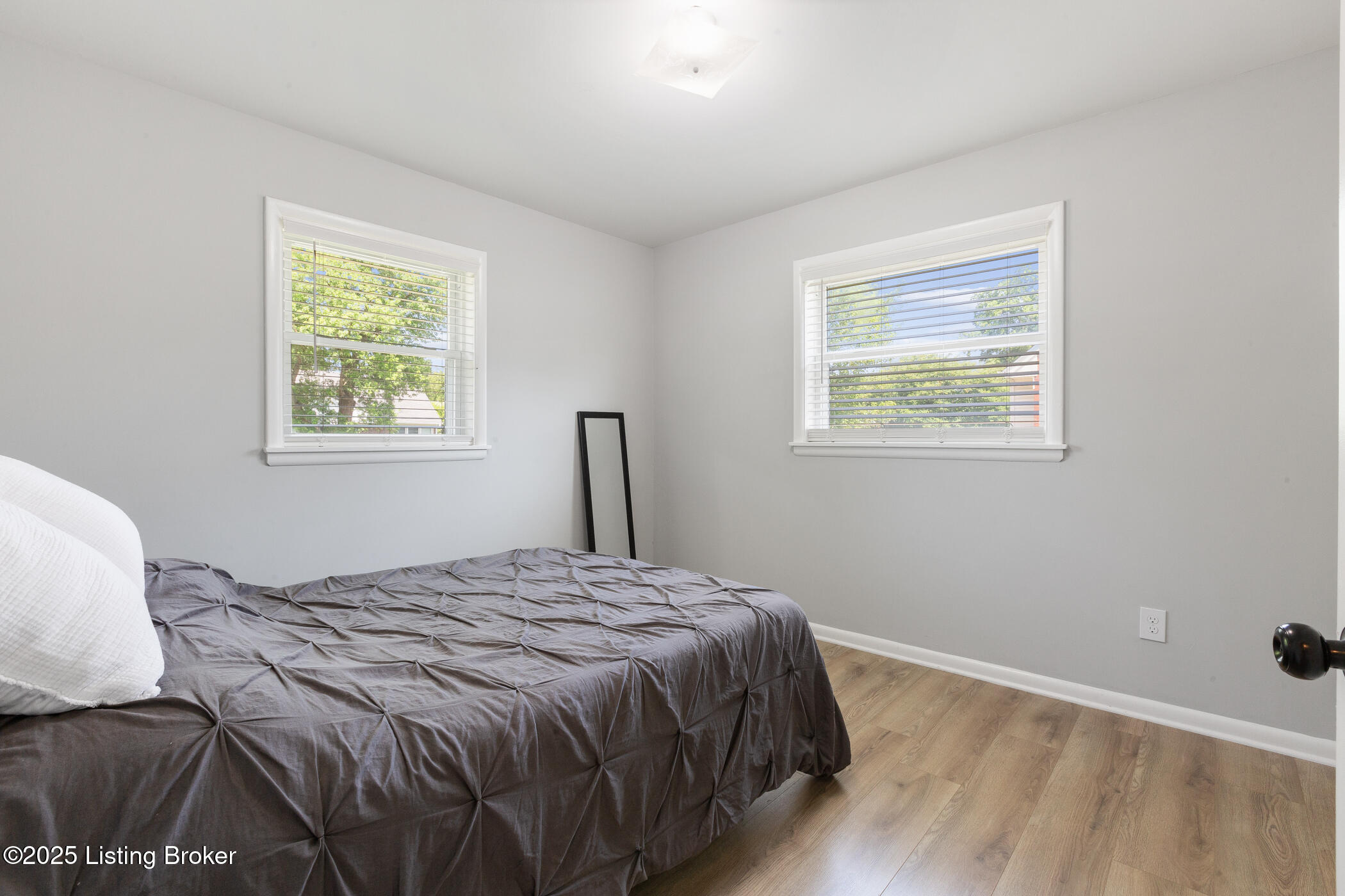 3222 Radiance Road Louisville, KY 40220 - Photo 17 of 41 Bedroom 1
