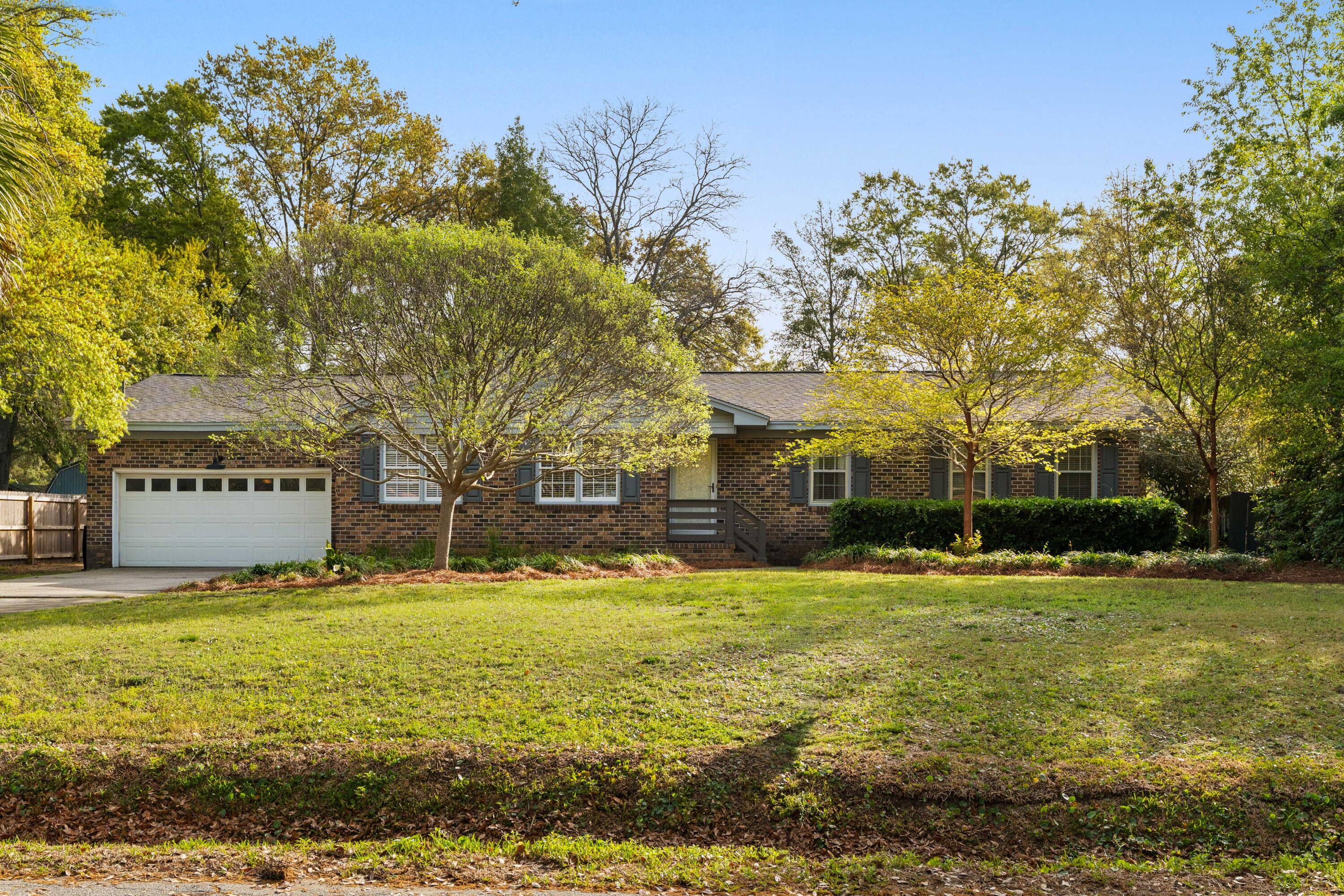 919 Tall Pine Road Mount Pleasant, SC 29464 - Photo 1 of 27 919 Tall Pine