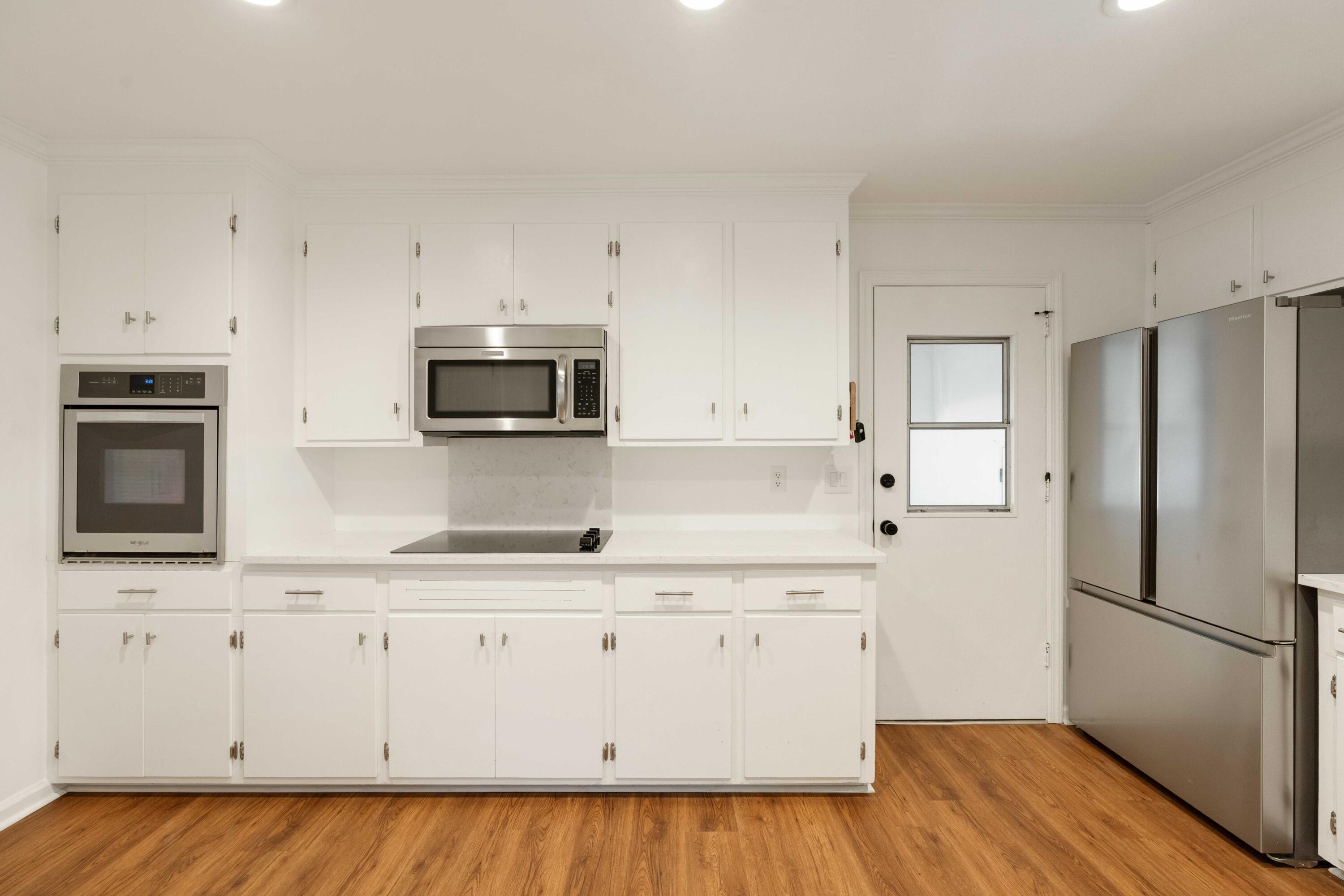 919 Tall Pine Road Mount Pleasant, SC 29464 - Photo 9 of 27 Kitchen