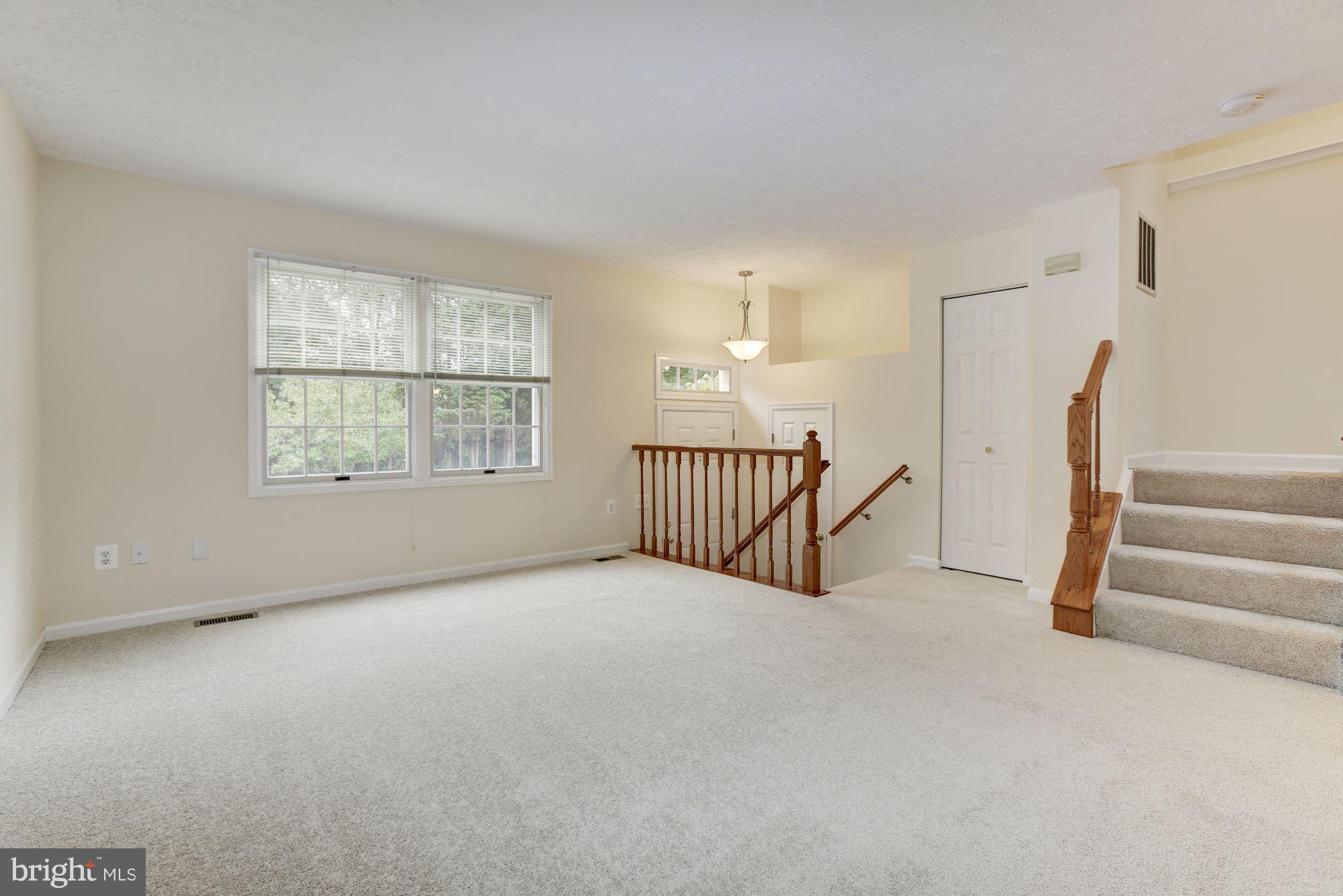 7106 Springhouse Lane Curtis Bay, MD 21226 - Photo 5 of 30 Living Room
