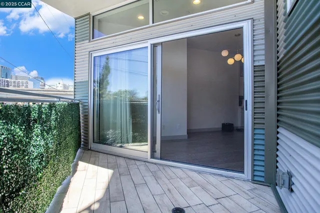 $449,999 | 410 Webster Street, Unit 1, Oakland, CA 94607