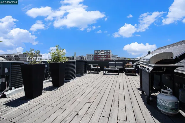 $449,999 | 410 Webster Street, Unit 1, Oakland, CA 94607