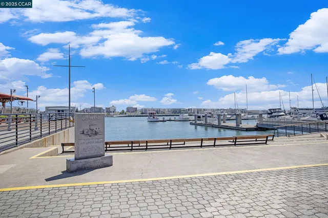 $449,999 | 410 Webster Street, Unit 1, Oakland, CA 94607