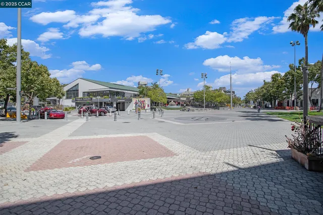 $449,999 | 410 Webster Street, Unit 1, Oakland, CA 94607