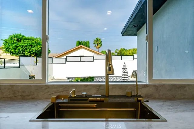 $2,500,000 | 10861 Lindley Avenue, Granada Hills, CA 91344