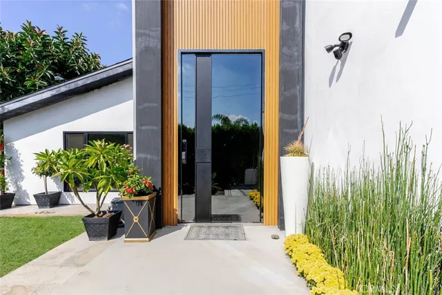 $2,500,000 | 10861 Lindley Avenue, Granada Hills, CA 91344