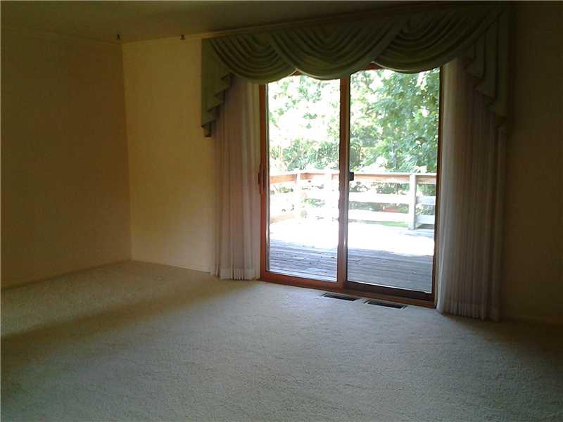 311 Limerick Road Wexford, PA 15090 - Photo 2 of 8 Living Room.