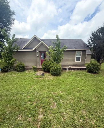 $255,000 | 648 Center Street, Buffalo, TX 75831