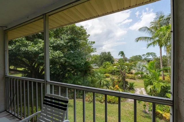 $195,000 | 2950 Southeast Ocean Boulevard, Unit 1196, Stuart, FL 34996