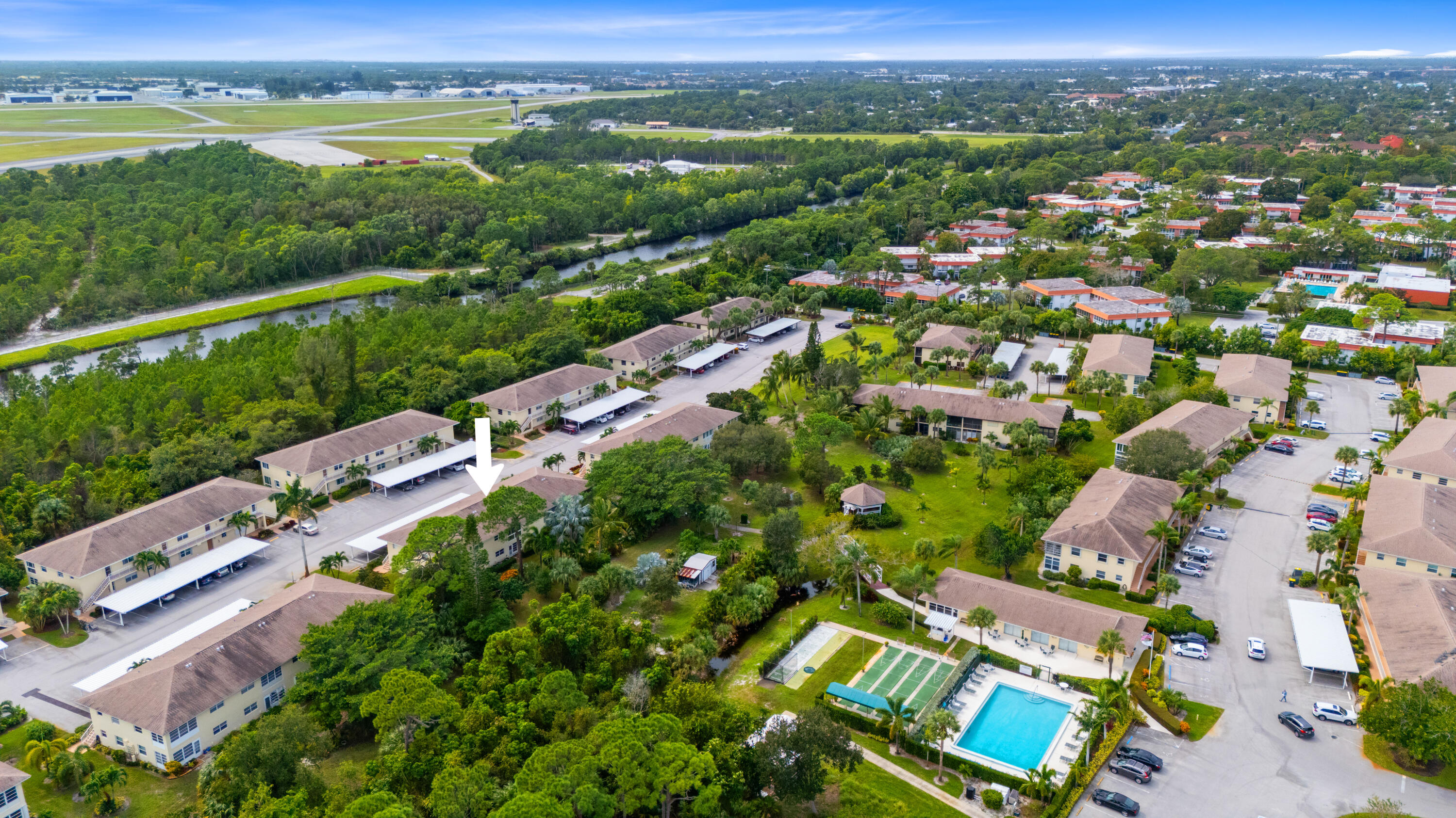 2950 Southeast Ocean Boulevard, Unit 1196 Stuart, FL 34996 - Photo 27 of 30 DJI_20241017131908_0496_D