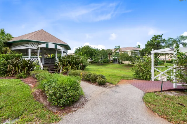 $195,000 | 2950 Southeast Ocean Boulevard, Unit 1196, Stuart, FL 34996