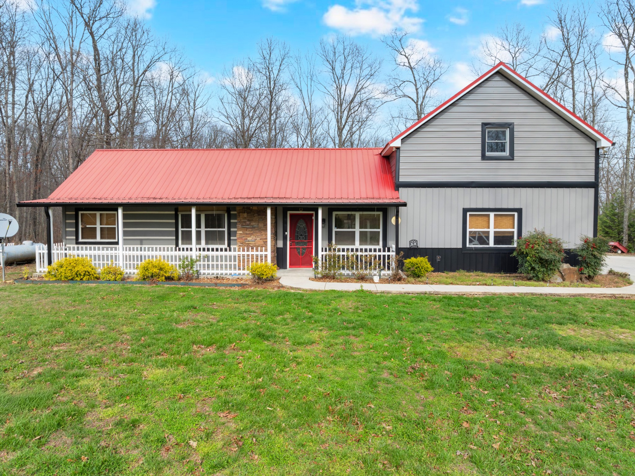 4015 Keith Springs Mountain Road Belvidere, TN 37306 - Photo 2 of 50