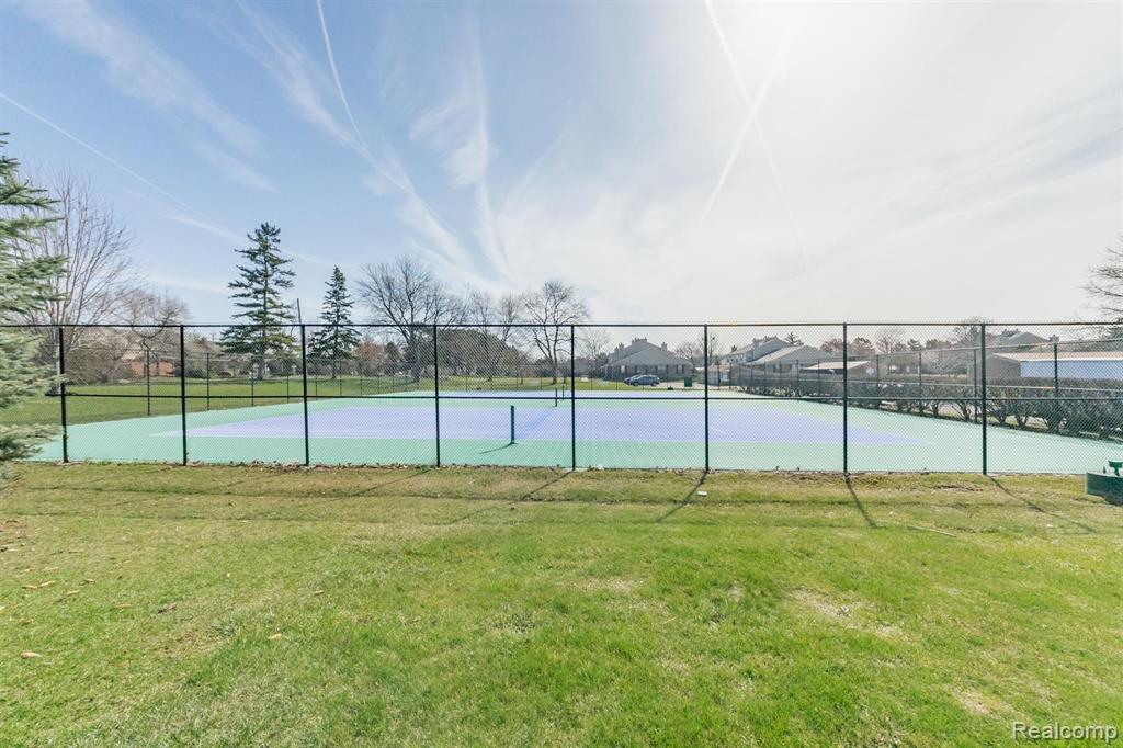 39981 Crosswinds Road Novi, MI 48375 - Photo 22 of 23