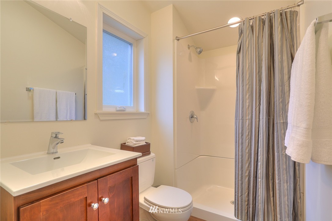 355 North 76th Street Seattle, WA 98103 - Photo 23 of 24