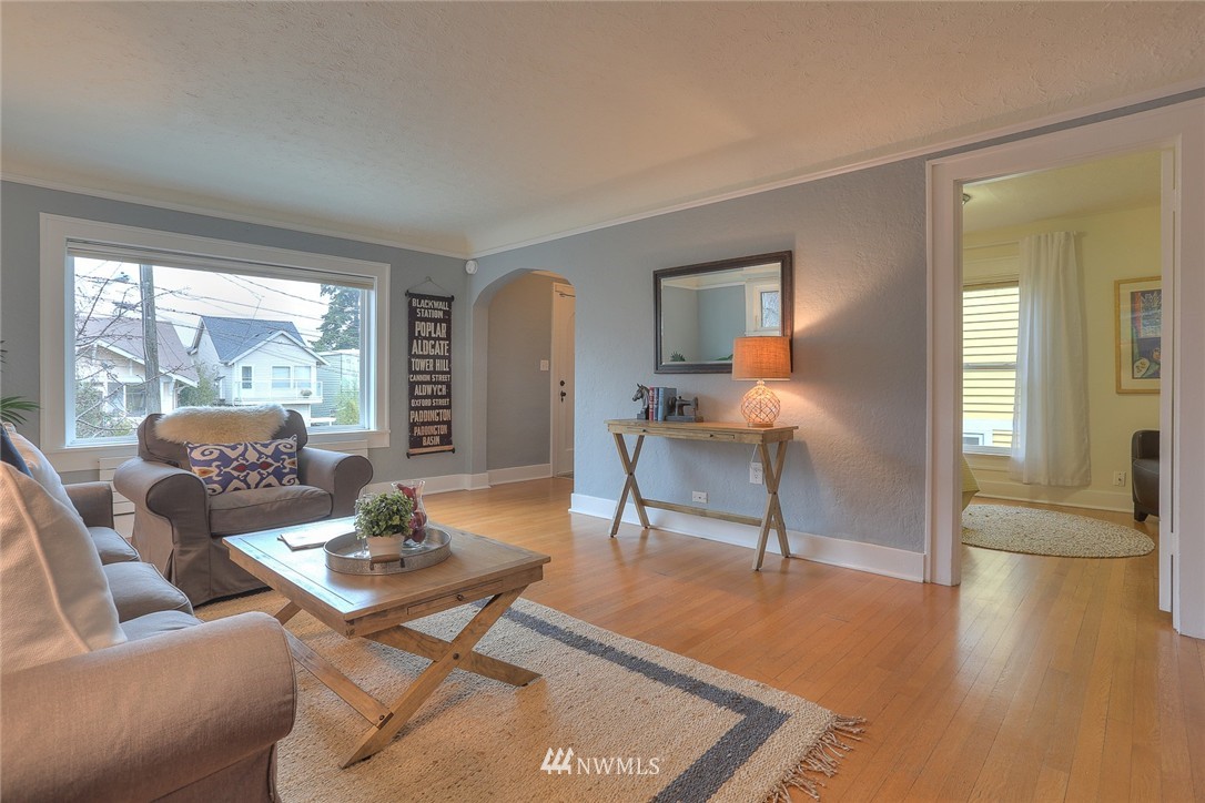 355 North 76th Street Seattle, WA 98103 - Photo 4 of 24