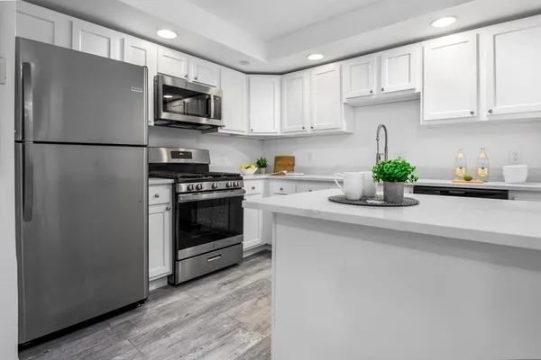 $529,000 | 21 Chauncy Street, Unit B, Cambridge, MA 02138