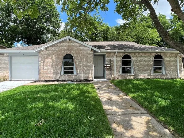 $1,800 | 11722 Teaneck Drive, Houston, TX 77089