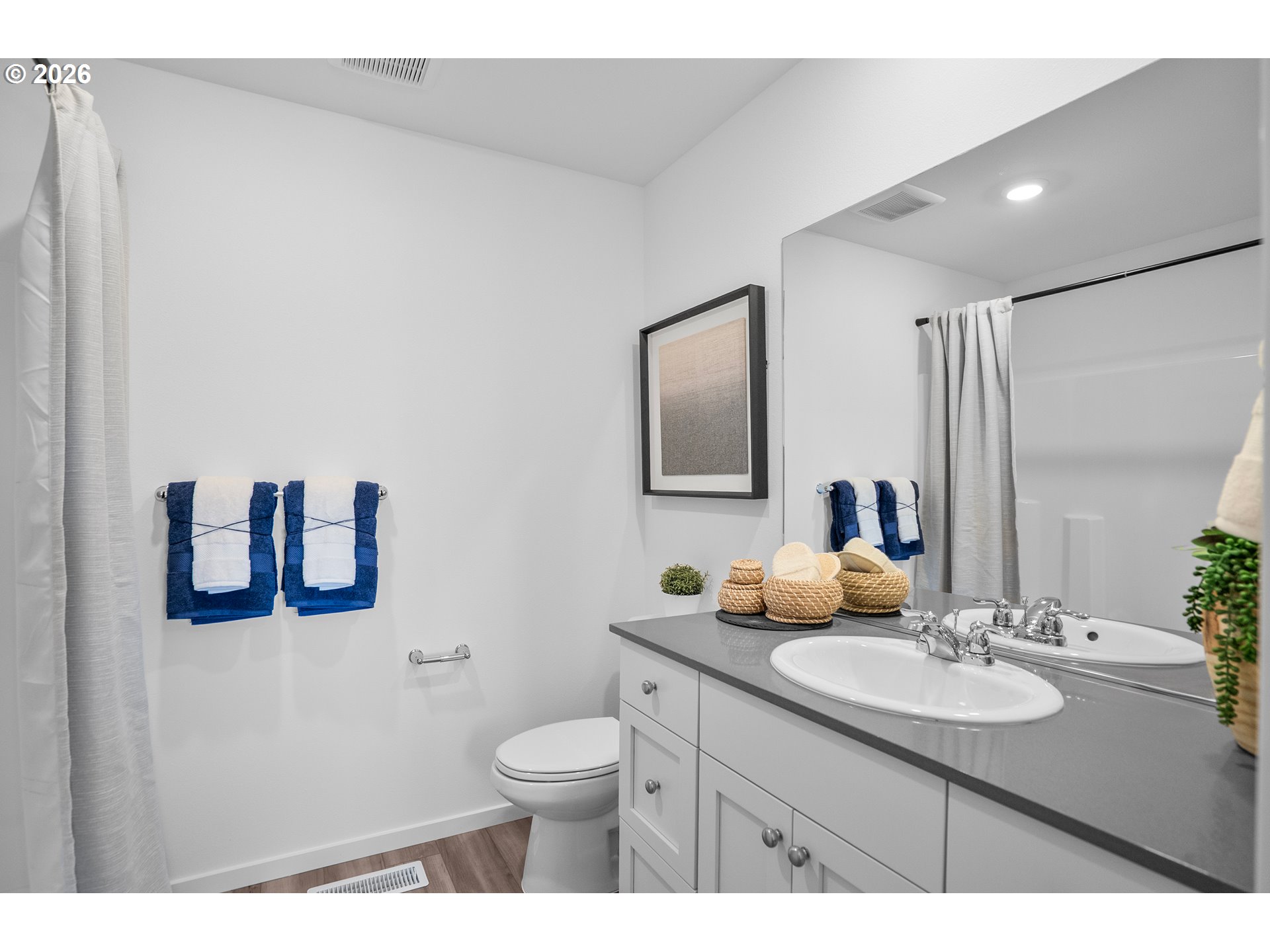25263 Tanglewood Way Veneta, OR 97487 - Photo 14 of 28 a bathroom with a granite countertop sink and a mirror