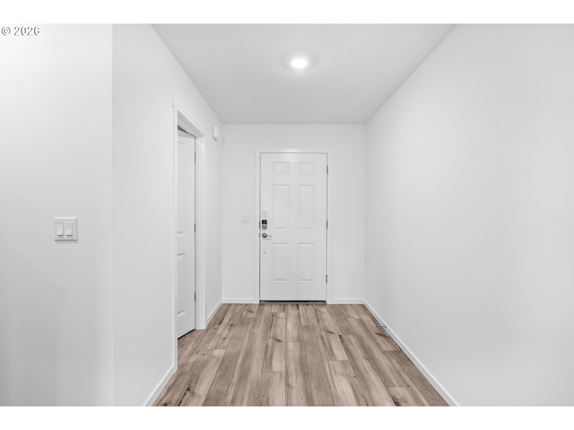 25263 Tanglewood Way Veneta, OR 97487 - Photo 3 of 28 a view of an empty room