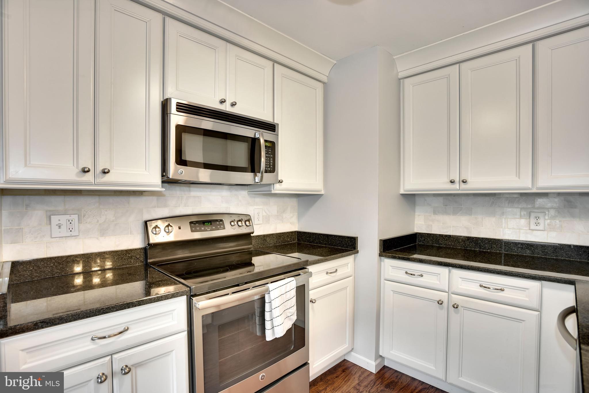 2357 Hunters Square Court Reston, VA 20191 - Photo 13 of 35
