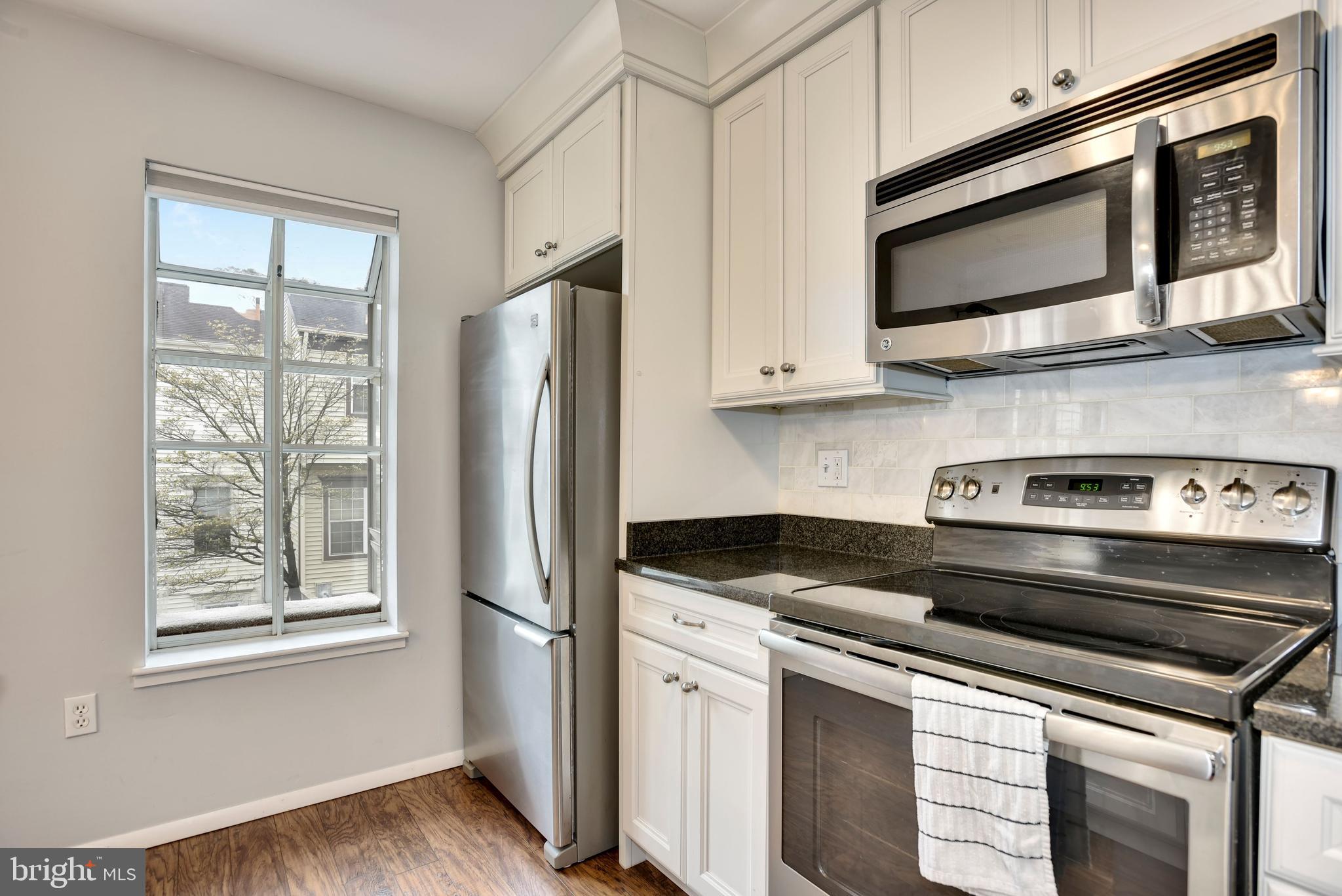 2357 Hunters Square Court Reston, VA 20191 - Photo 15 of 35