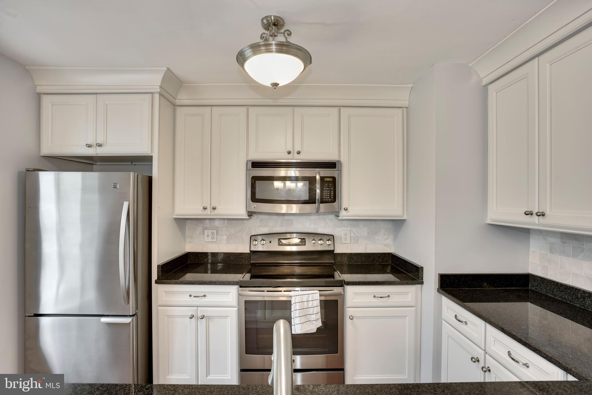 2357 Hunters Square Court Reston, VA 20191 - Photo 16 of 35