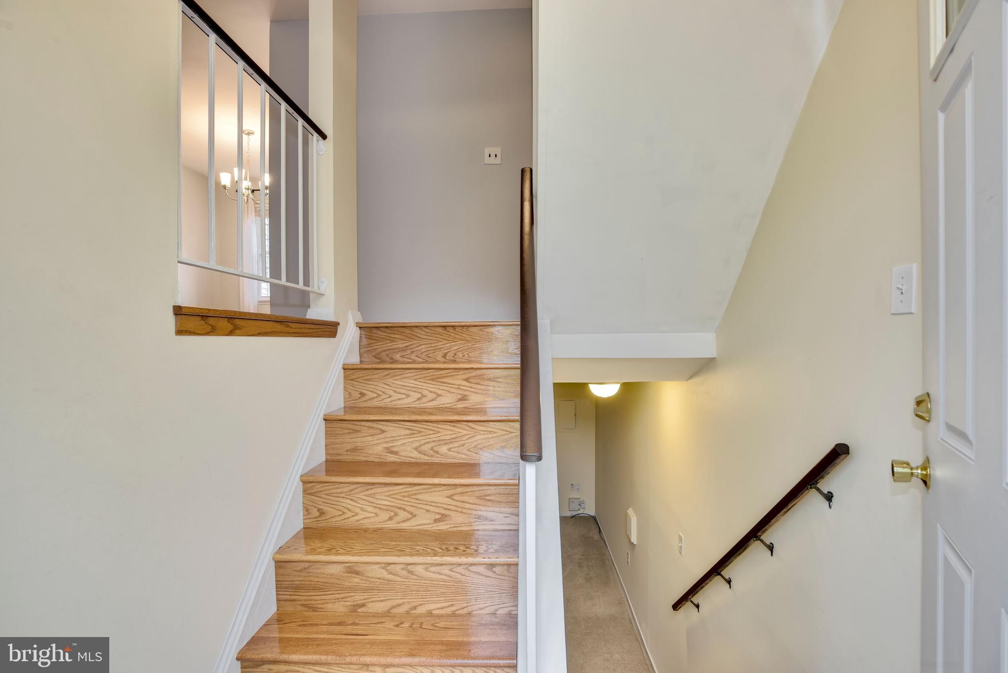 2357 Hunters Square Court Reston, VA 20191 - Photo 3 of 35