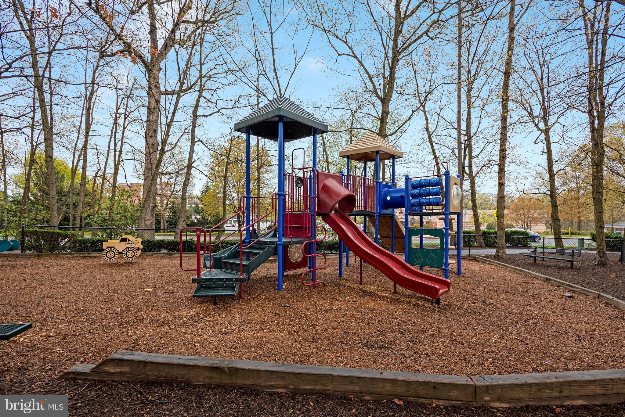 2357 Hunters Square Court Reston, VA 20191 - Photo 34 of 35