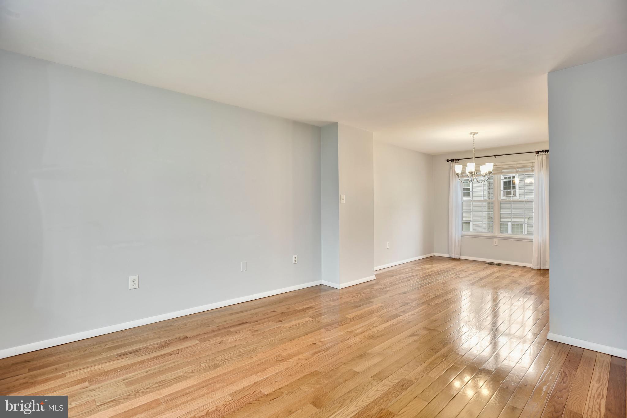 2357 Hunters Square Court Reston, VA 20191 - Photo 6 of 35