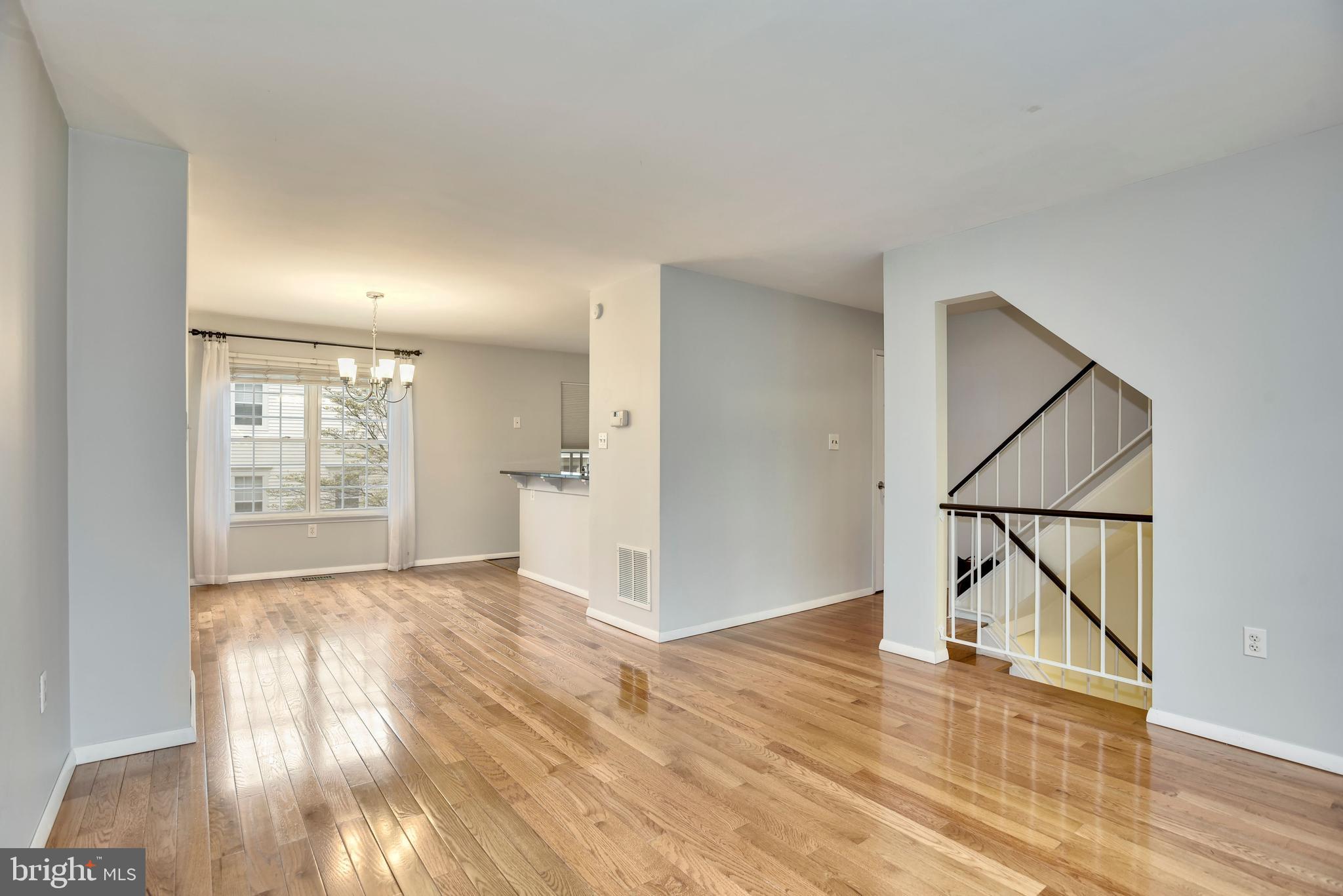 2357 Hunters Square Court Reston, VA 20191 - Photo 7 of 35
