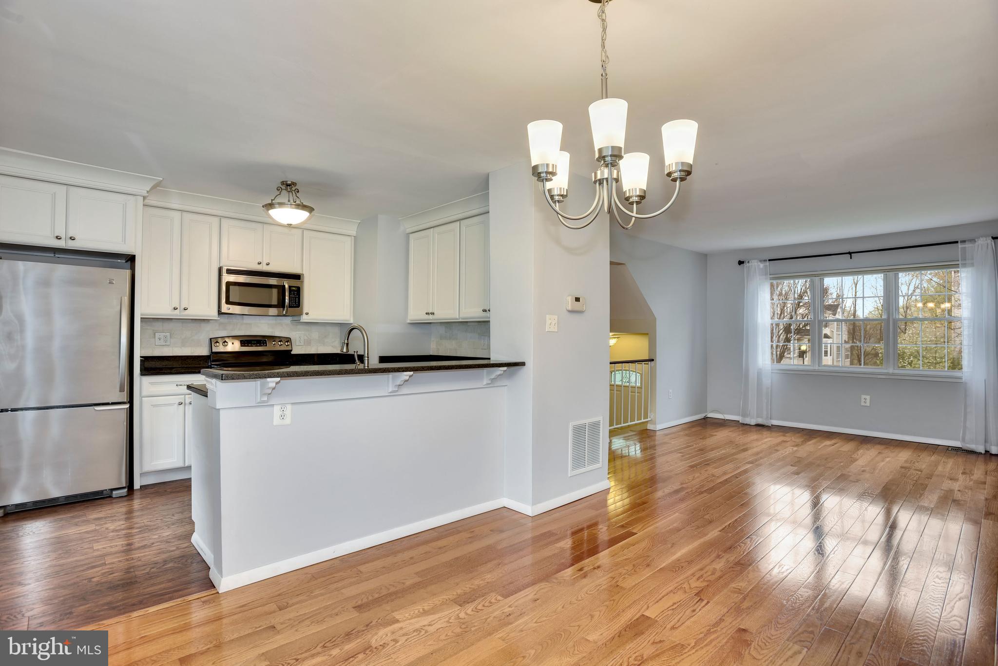 2357 Hunters Square Court Reston, VA 20191 - Photo 10 of 35