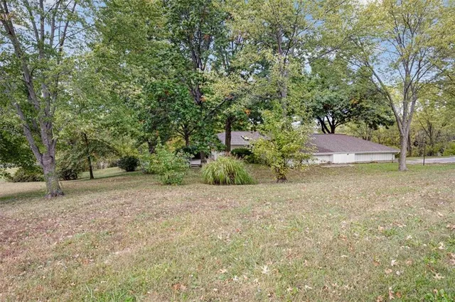 $399,000 | 16211 Kountryridge Drive, Kearney, MO 64060