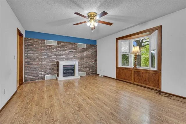 $399,000 | 16211 Kountryridge Drive, Kearney, MO 64060