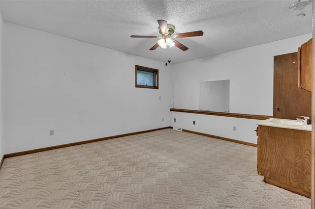 $399,000 | 16211 Kountryridge Drive, Kearney, MO 64060