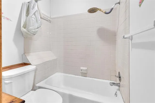 $399,000 | 16211 Kountryridge Drive, Kearney, MO 64060