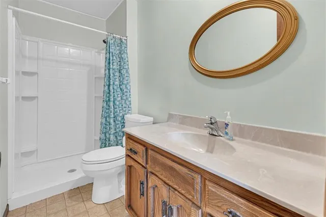 $399,000 | 16211 Kountryridge Drive, Kearney, MO 64060