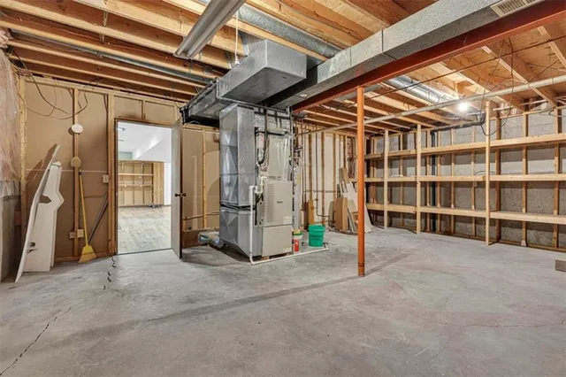 $399,000 | 16211 Kountryridge Drive, Kearney, MO 64060