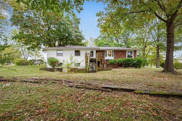 $399,000 | 16211 Kountryridge Drive, Kearney, MO 64060