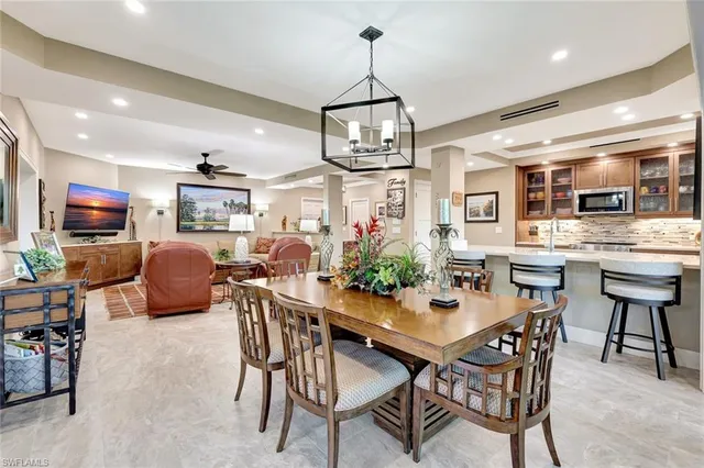 $1,395,000 | 6820 Pelican Bay Boulevard, Unit 133, Naples, FL 34108