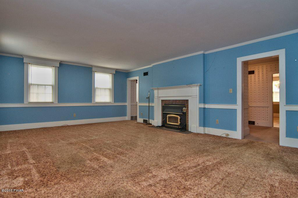 915 Long Ridge Road Hawley, PA 18428 - Photo 8 of 64 Living Room
