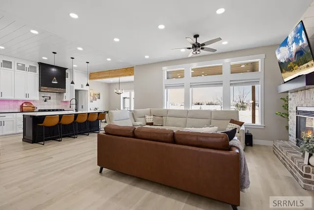 $1,110,000 | 3698 East Autumn Hts Drive, Rigby, ID 83442