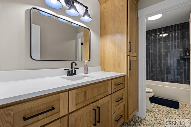 $1,110,000 | 3698 East Autumn Hts Drive, Rigby, ID 83442