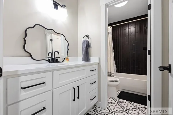 $1,000,000 | 3698 East Autumn Hts Drive, Rigby, ID 83442